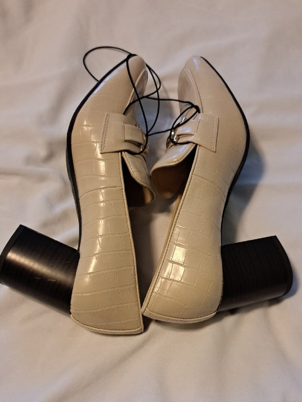 Liz Claiborne Cream Croc-Embossed Block Heel Loafers with Gold Hardware - Picture 7 of 7